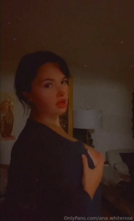 Ana Whiterose sexy star image