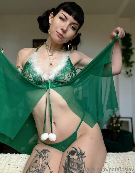 potatoslav sexy pornstar pics