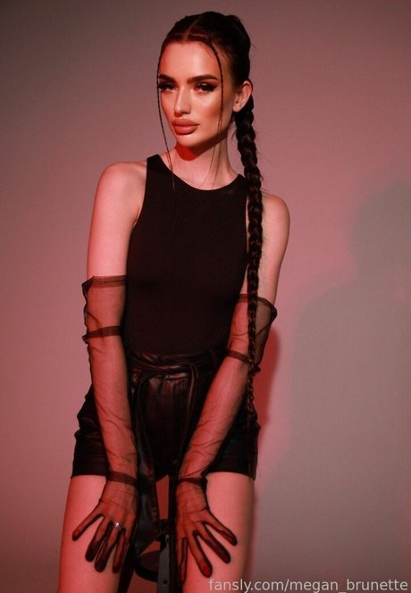 megan brunette hd model image