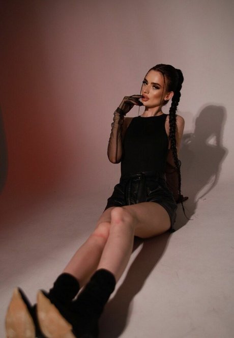 megan brunette model nudes img