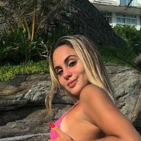 Lara Juc_ xxx star image