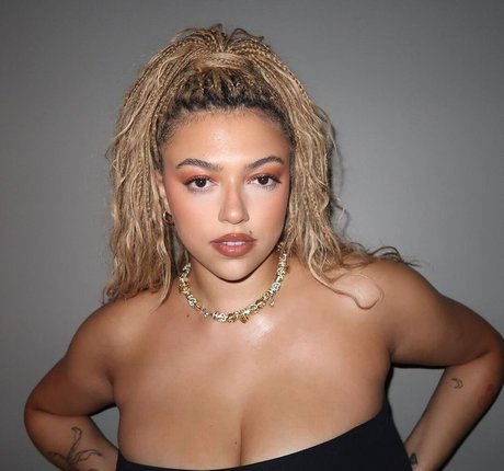 Mahalia exclusive actress photo