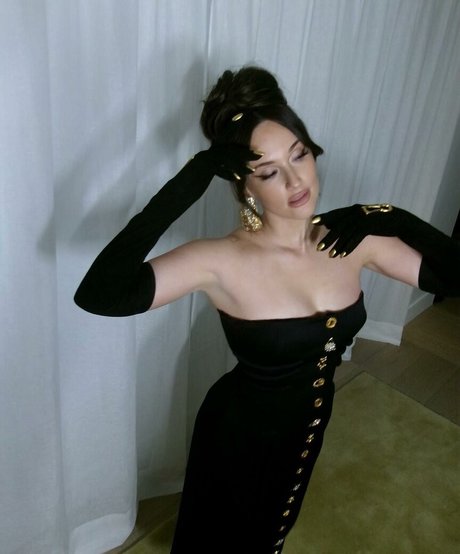 Kacey Musgraves nude pornstar picture