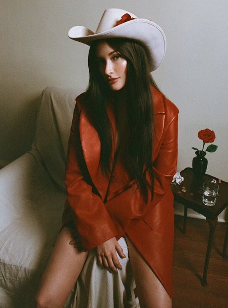 Kacey Musgraves sex model image