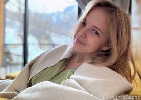 MonroCocos beautiful pornstar pictures