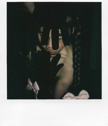 bb apathy naked actress photo