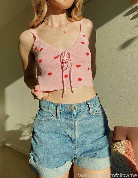 cumfollowme actress pics