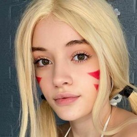 SweetSaffy art star photo