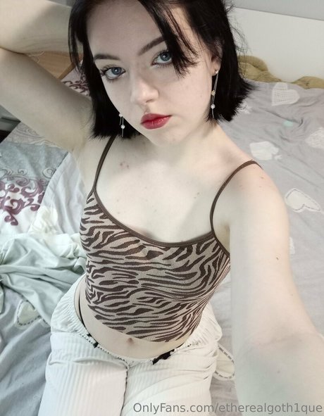 etherealgoth1que nudes actress archive