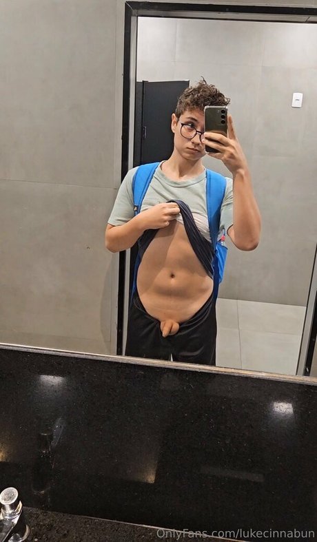 lukecinnabun star hot galleries