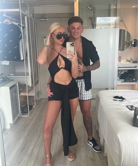 Lily Mcalpine hd pornstar galleries