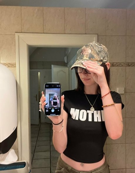 claudipher nudes star picture