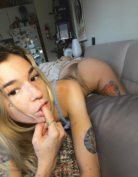 Ioana Vibez free pornstar pictures