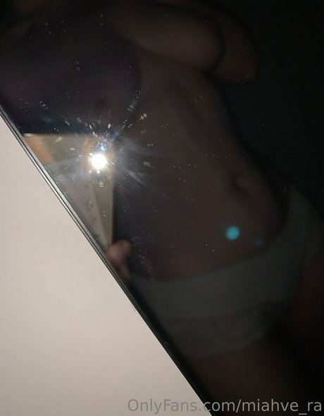 miahve ra model sexy gallery