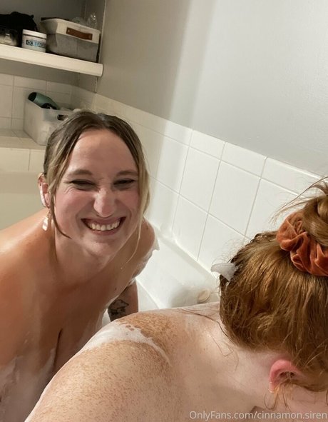 cinnamon siren pornstar perfect archive