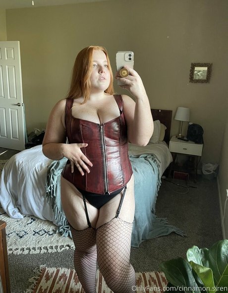 milf handjob onlyfans sexy naked pics