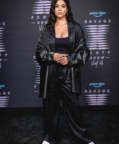 Lilly Singh pornographic model gallery