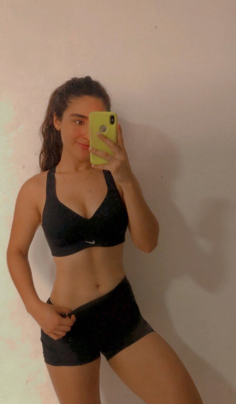 Sassi Zavala model sex picture