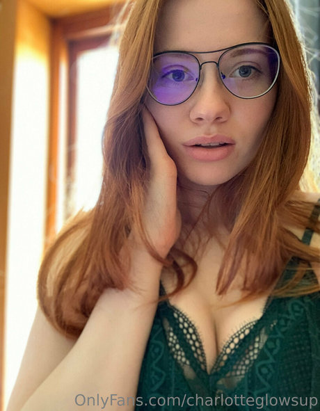 charlotteglowsup profile image