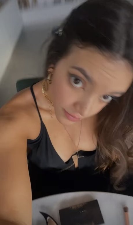 Debora Aladim star perfect pics