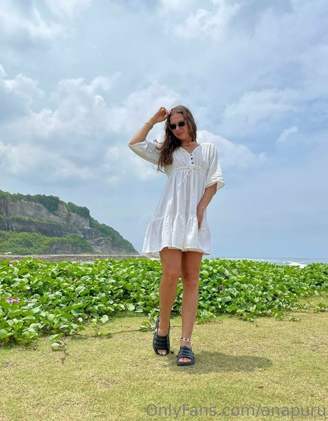 anapuru sexy actress img