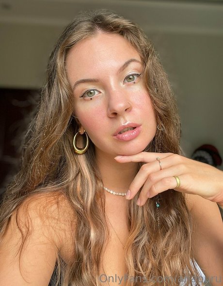 anapuru free actress pics