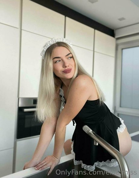 ellie miss pornstar naked pictures