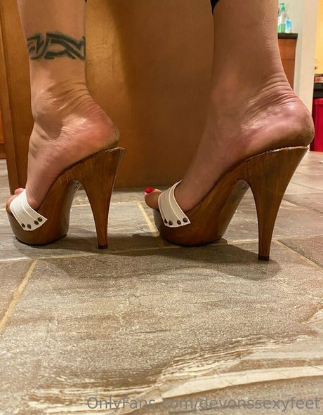 devonssexyfeet best pornstar pics