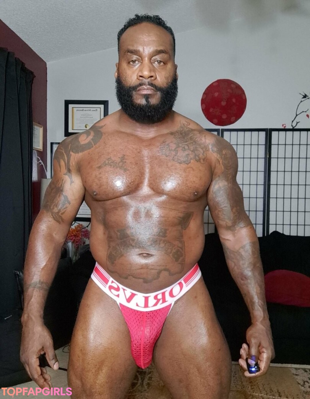 toolsfreepage exclusive model photos