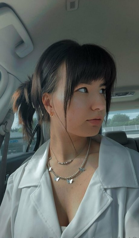 copiekat8 pretty model picture