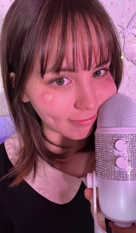 ASMR BlueKatie pretty pornstar image