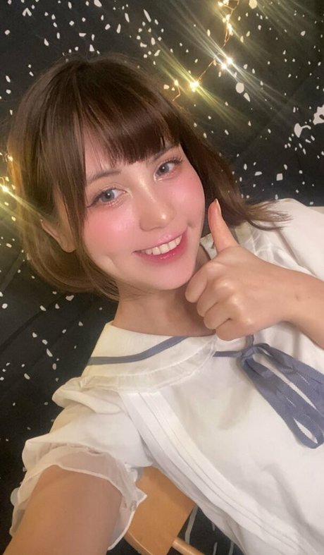 ASMR BlueKatie free model pic