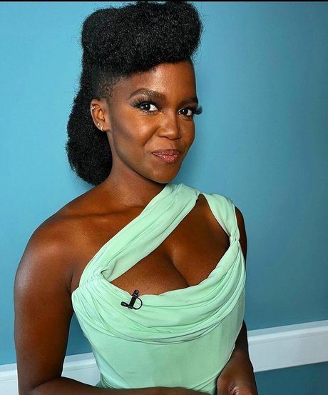 Oti Mabuse hd pornstar pics