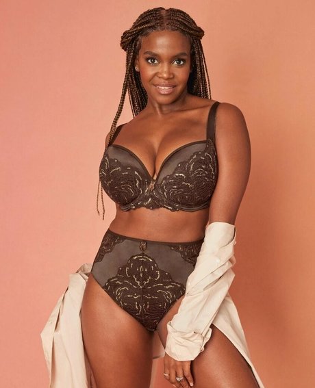 Oti Mabuse model naked image