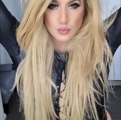 Brooke Spearz nice model photo