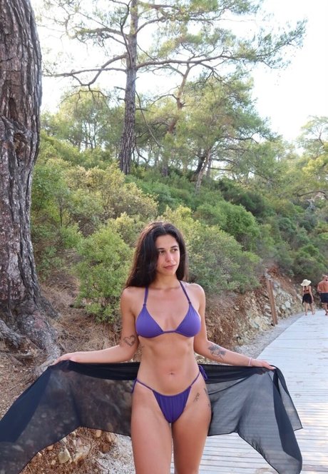 Mehtap Ziyagil Asmr star nudes photos