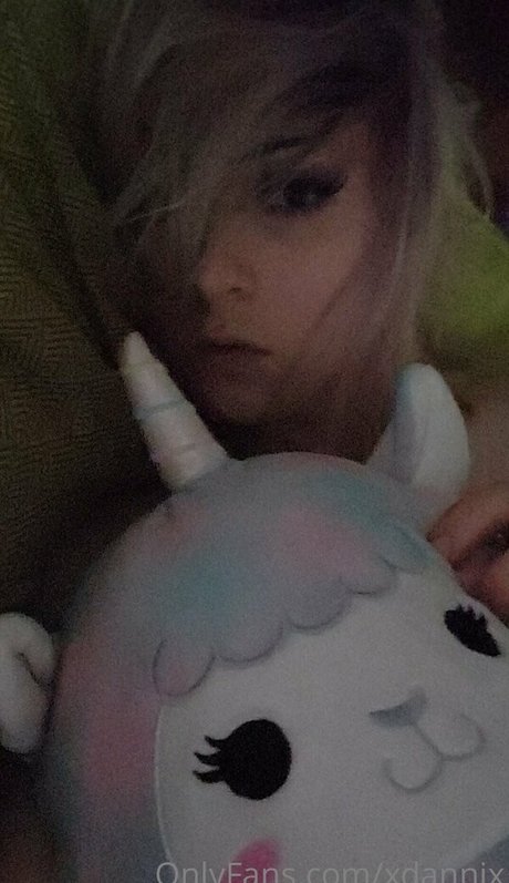 xdannix pretty actress pics