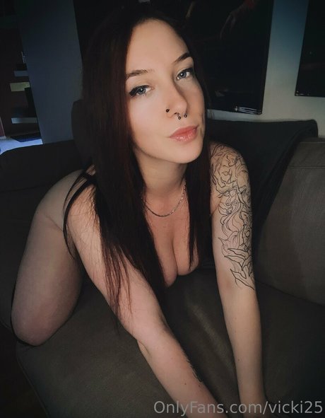 vicki25 nudes star archive