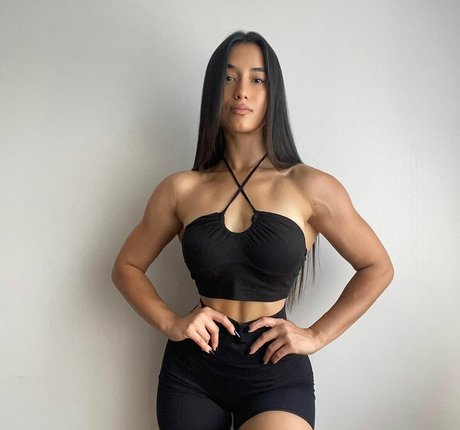 Hale Cabbar model best galleries