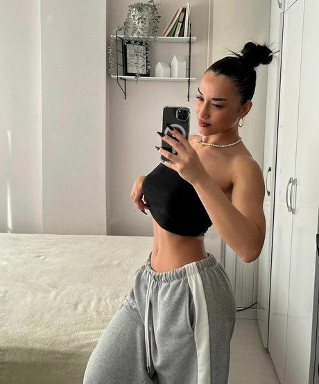 Hale Cabbar high quality actress archive