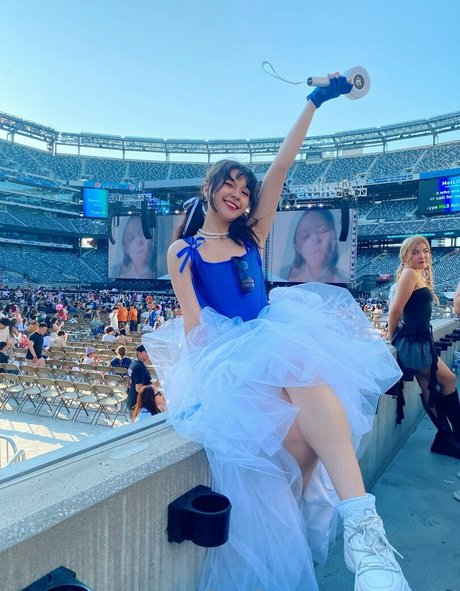 anaxmei naked model pics