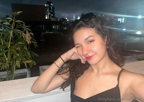 anaxmei pornstar hot pics