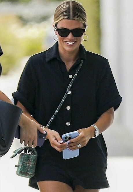 Sofia Richie star sex images