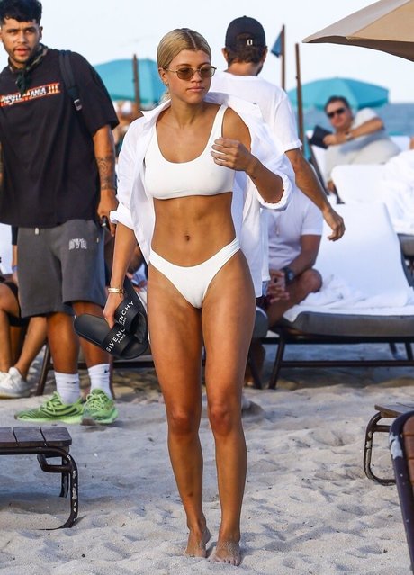 Sofia Richie top star picture