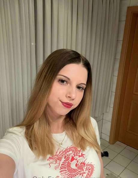 sammygoeswild best actress picture