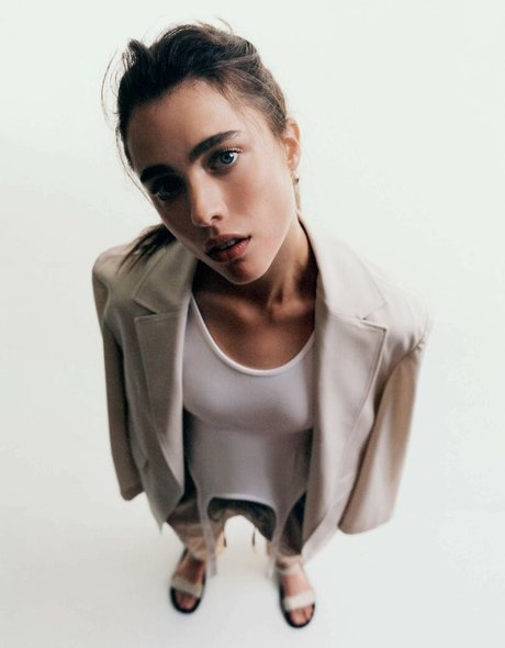 Margaret Qualley erotic model photo