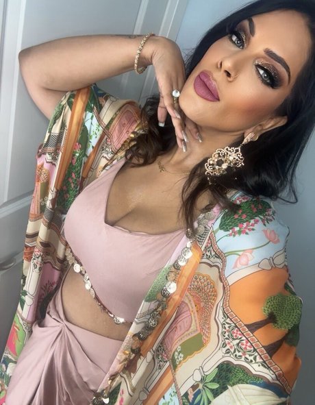 Minakshie Sethii model porn picture