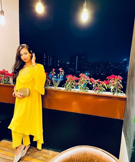 Umme Zamilatun Naima star hot img