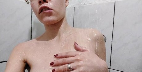 skinny brunette onlyfans hot nude pictures