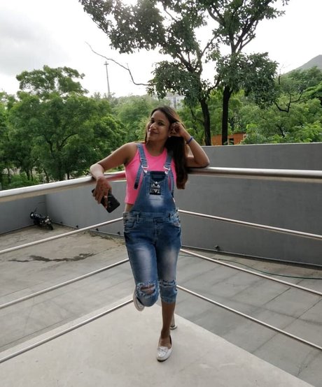 Muskaan Agarwal pretty model photos